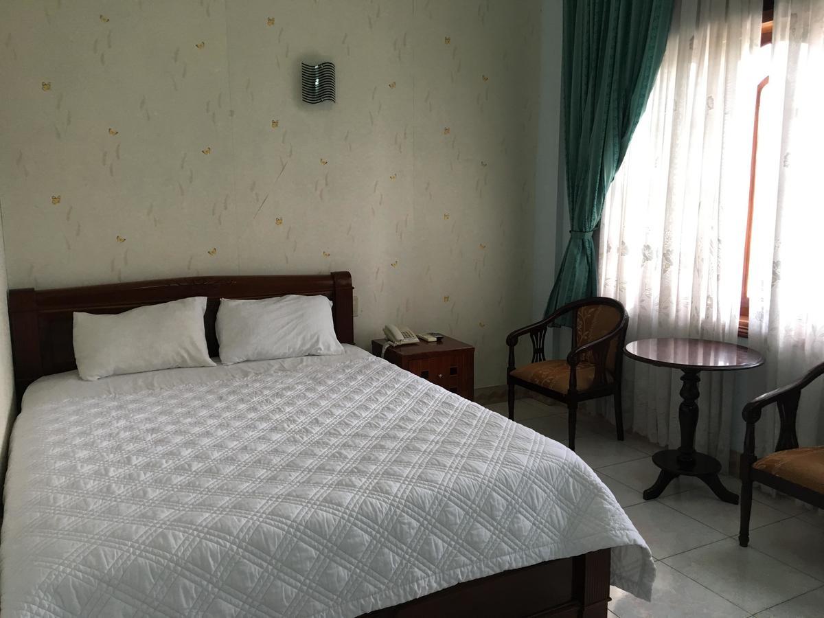 Hoa Anh Dao Hotel Tuy Hoa Exterior photo